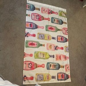 Cute champagne flag!